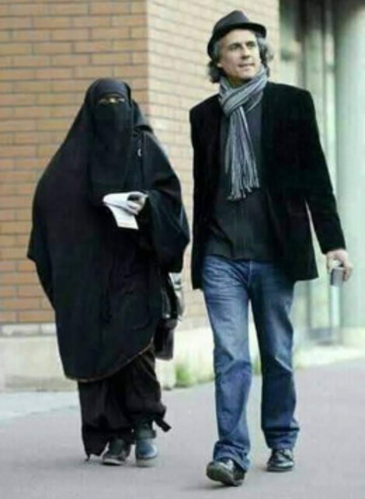 इस्लाम और हिजाब इंशा अल्लाह क़यामत तक रहेंगा
#HijabisOurRight