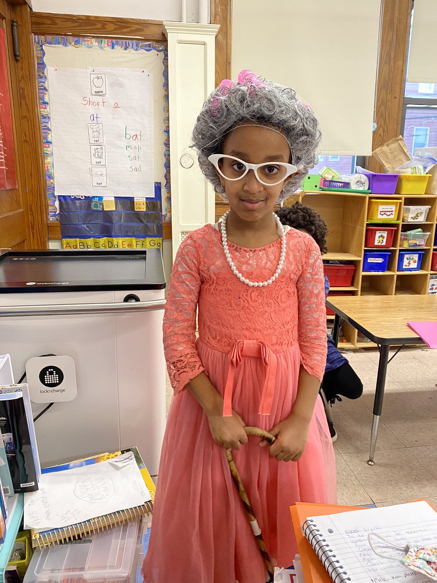 Aolani Evelyn tweet media