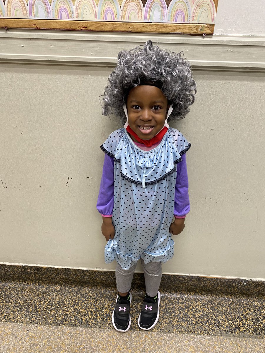 Aolani Evelyn tweet media