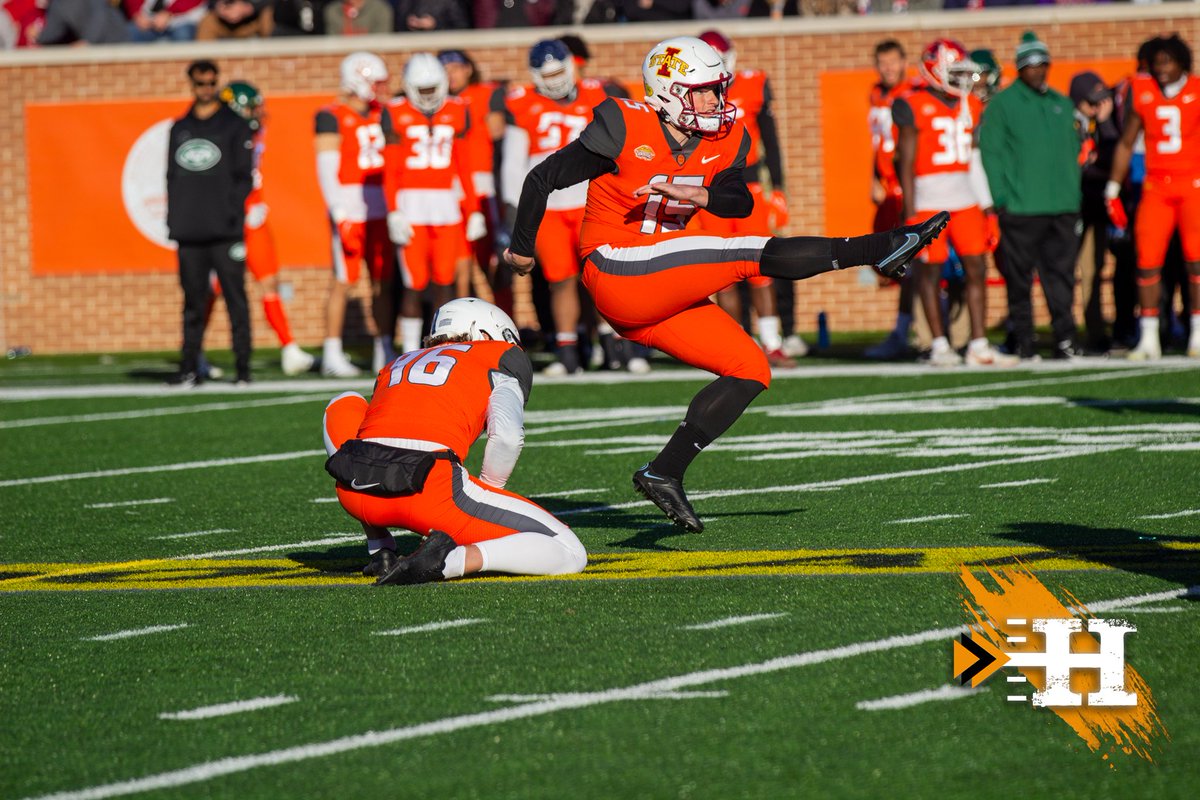 InsideHashes's tweet photo. 📸📸Senior Bowl game day was a wild, fun one. Here are some pic! @theseniorbowl

#seniorbowl 
#insideTheHashes 
#nfldraft https://t.co/psCUT3uYPt
