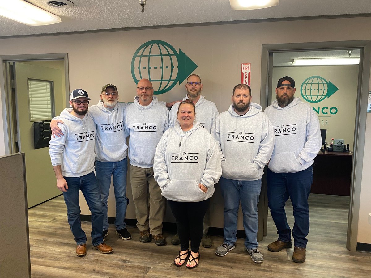 TrancoLogistics's tweet photo. Shoutout to our Tranco Direct team who continuously goes above and beyond to get the job done! We are thankful for you!

Tranco Direct Team:
Top Row: Dustin Melton, Ernie Melton, Tim Couch, Josh Miller, Michael Chandler, and James Crabtree.

Bottom Row: Lisa Scalf https://t.co/rJvGZiIjVz