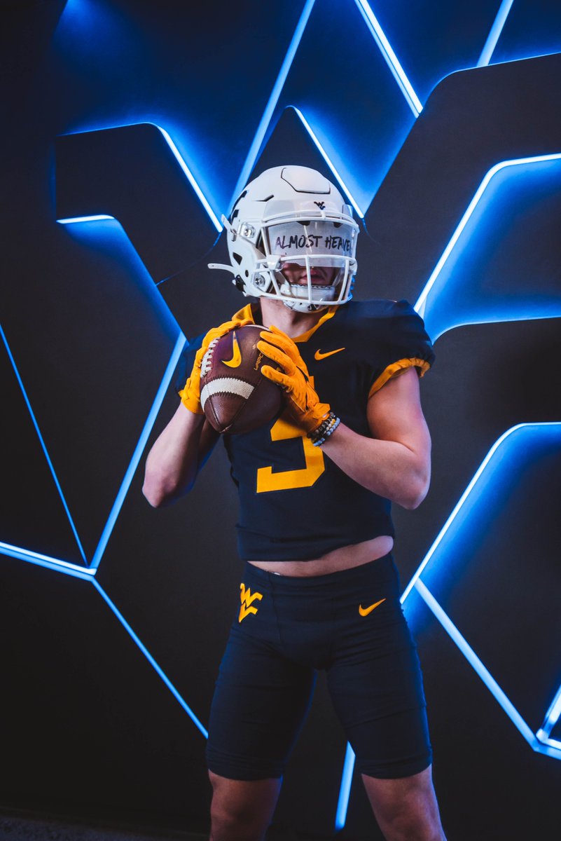 JDanielsJR5's tweet image. Had a great time at WVU! Thank you to all the coaches for having me. @NealBrown_WVU @CoachHarrellWVU @CoachWright37 @TuckerDonati @CoachRyanNehlen #TakeMeHome