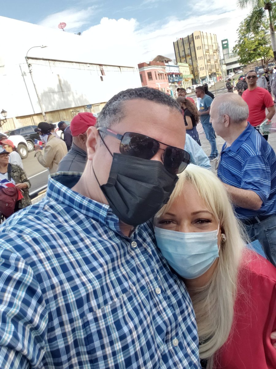 DonCiriloGuzman's tweet photo. Pensar diferente tiene un precio muy alto, en una sociedad que le teme a lo que no puede entender; pero su valor en él tiempo es libertad.
#DictaduraSanitariaRD
#RDProtestaFeb6
@CarmenO26657205 https://t.co/RHKK6RzVZW