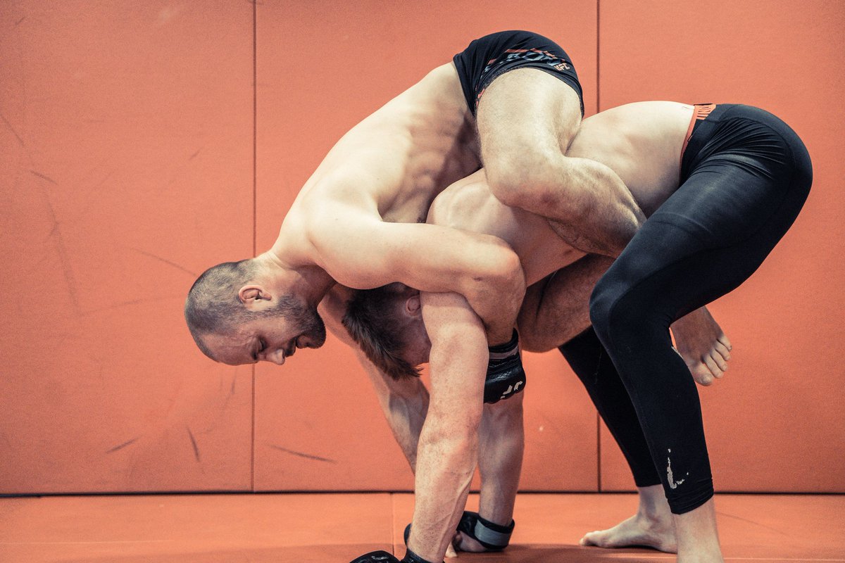 MjolnirMMA's tweet photo. @GunniNelson fight camp for #UFCLondon https://t.co/s2u95syse6