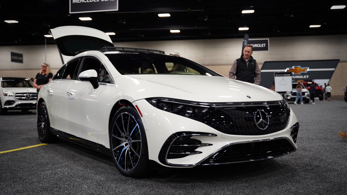 KnoxAutoShow's tweet photo. Thanks for a great time at the Knoxville Auto Show! We can't wait to see you next year. #KnoxAutoShow https://t.co/NWnyqGNi0x