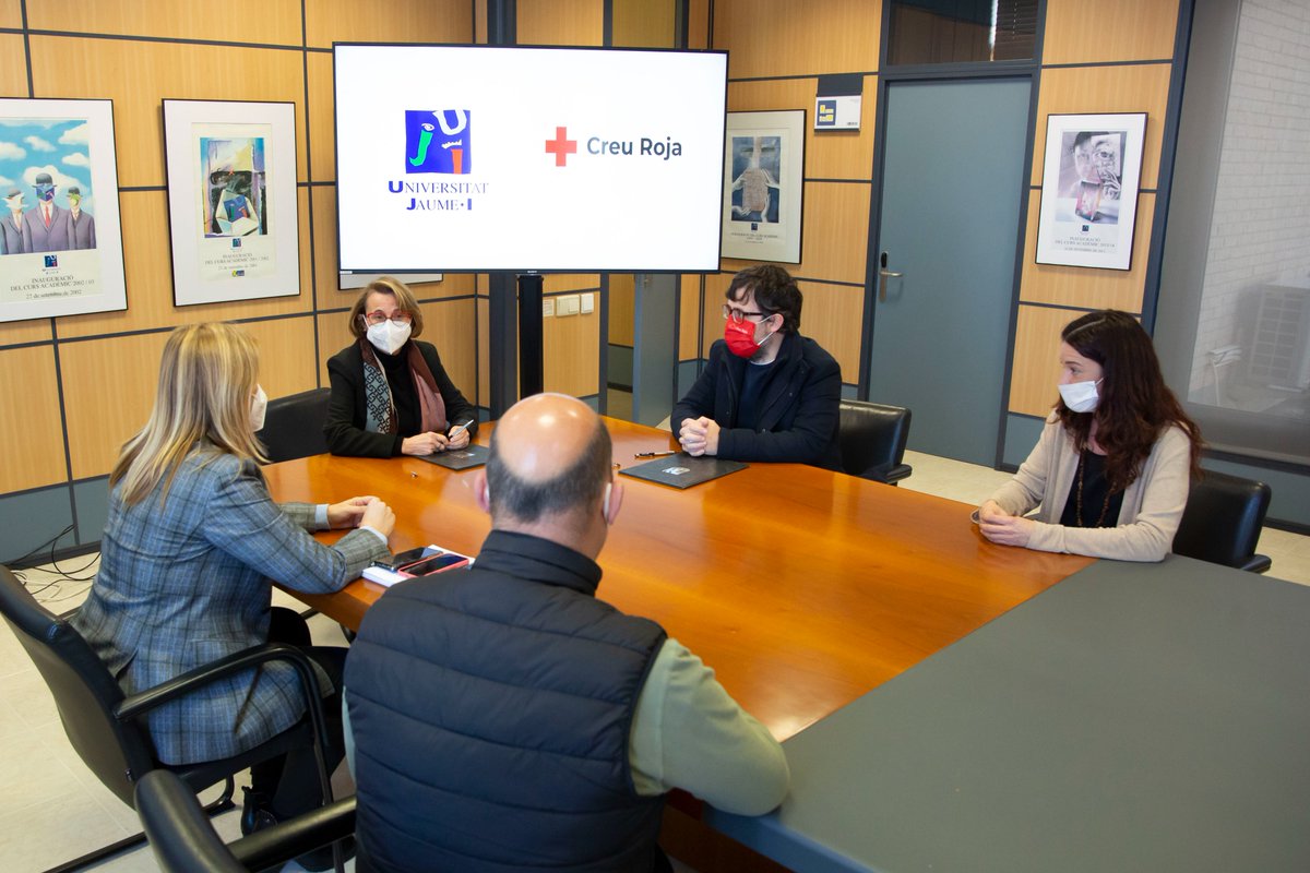L’UJI signa un conveni amb <a href="/CruzRojaCS/">Cruz Roja en Castellón</a> per al desenvolupament d’un programa vinculat als #ODS i l’Agenda 2030: «#UniversODS. Les universitats com a espai de transformació social per la consecució de l’Agenda 2030». bit.ly/3uu54Th