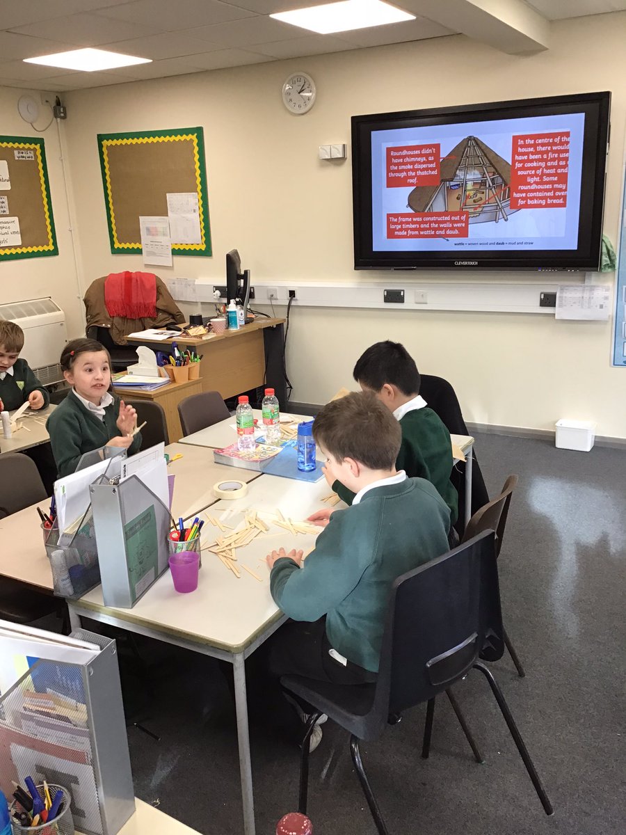 DGprimaryschool's tweet photo. Today year four are making round houses as part of our learning about the Bronze Age #perhistoricbuilders #year4 #practicalhistory https://t.co/0163yzqWqO