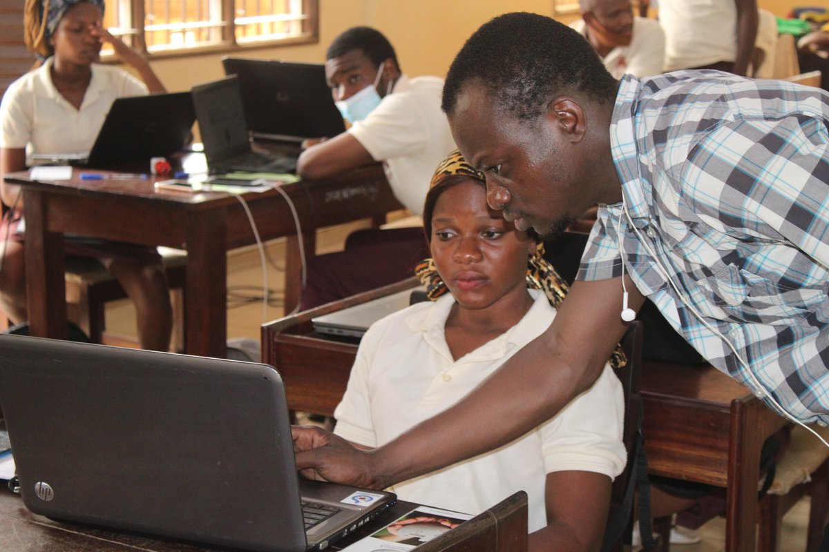 WikimediaBj's tweet photo. Samedi 05 février, #Wikifon (Atelier en langue nationale) à Abomey-calavi, au même moment, plus de 30 étudiants de l'Ecole du patrimoine Africain découvrent @Wikipedia et projets frères.
#Wikipedia,#Wikicommon,#WikimediaBenin,@Wikimedia_Fr,#Team229 https://t.co/Vfh7N42J0b