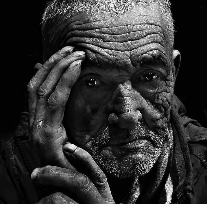 نحن الذين لم نصغي لشيء سوى لعواطفنا ... دفعنا الثمن غاليا