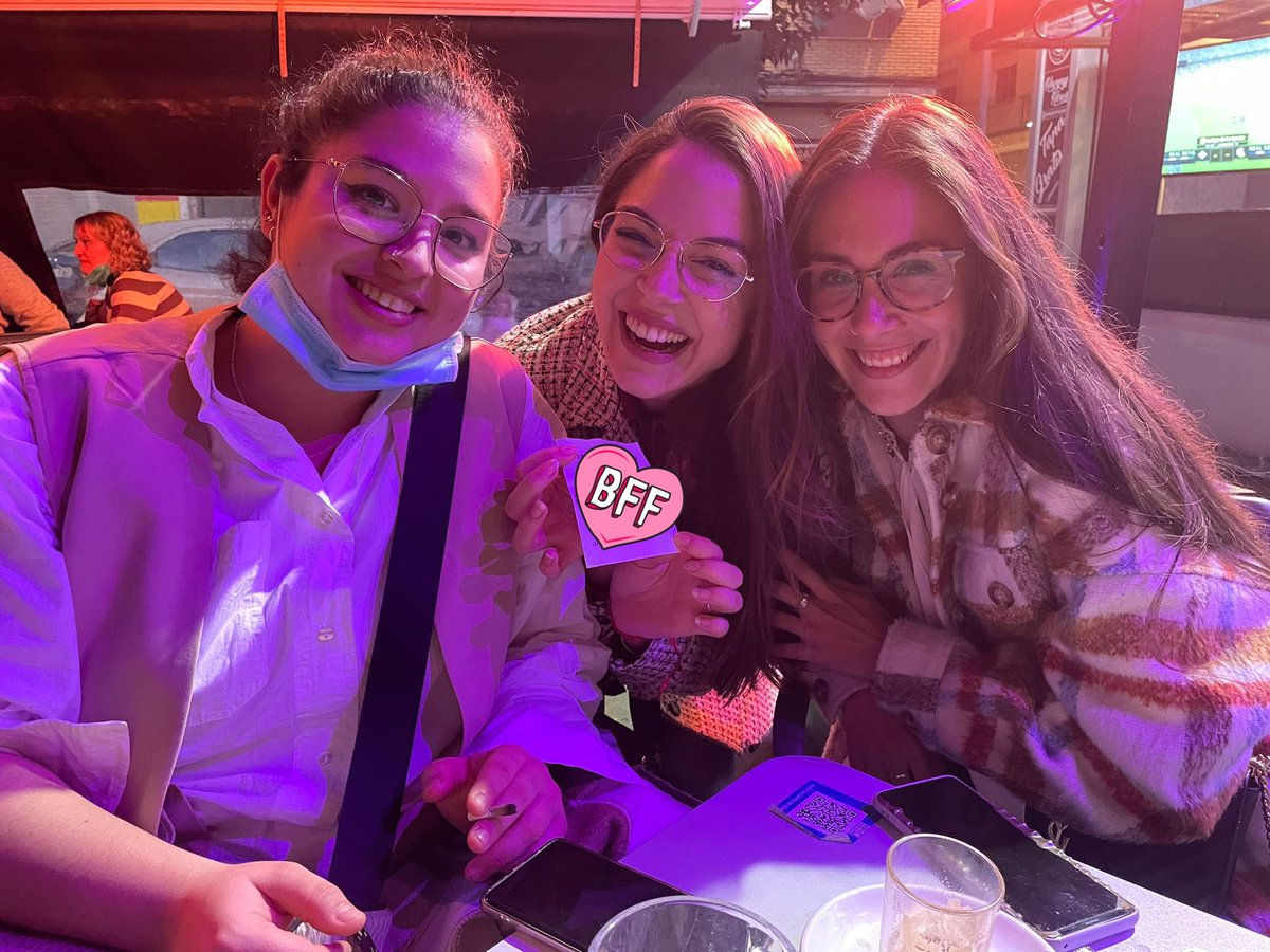 Maria_agar15's tweet photo. @Gloria_alju @elile96 Gané sin jugar la lotería✨ https://t.co/oJ9WvSkQso