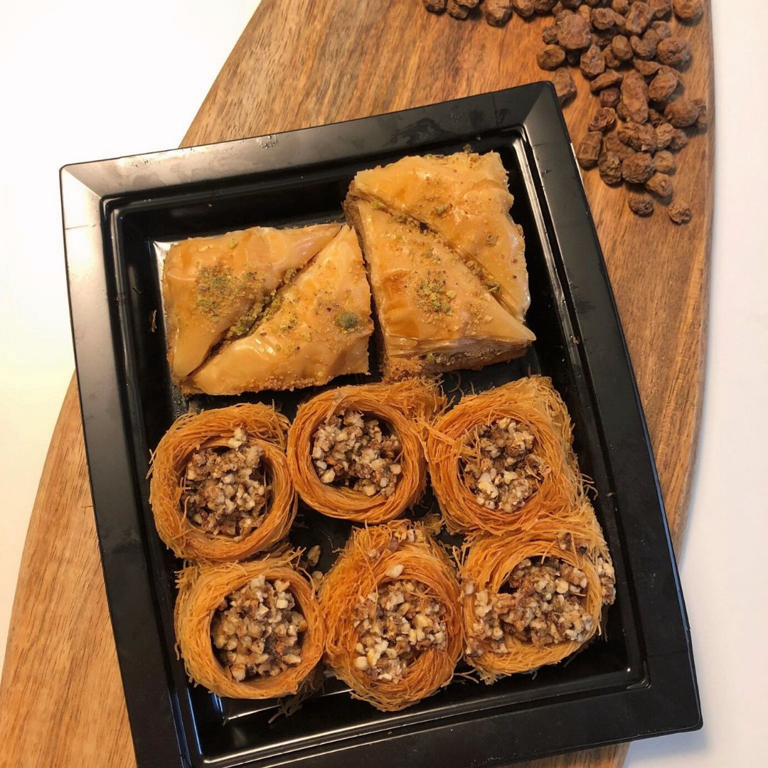 ¿Conoces nuestra Orxata Coffee Shop en la estación del AVE Joaquín Sorolla en Valencia? ❤️ La última incorporación a nuestra oferta gastronómica son estos pastelitos árabes a base de chufa 😲. ¡Ven a probar la versión valenciana de nuestros nidos y baklava de chufa! 🥰 #monorxata