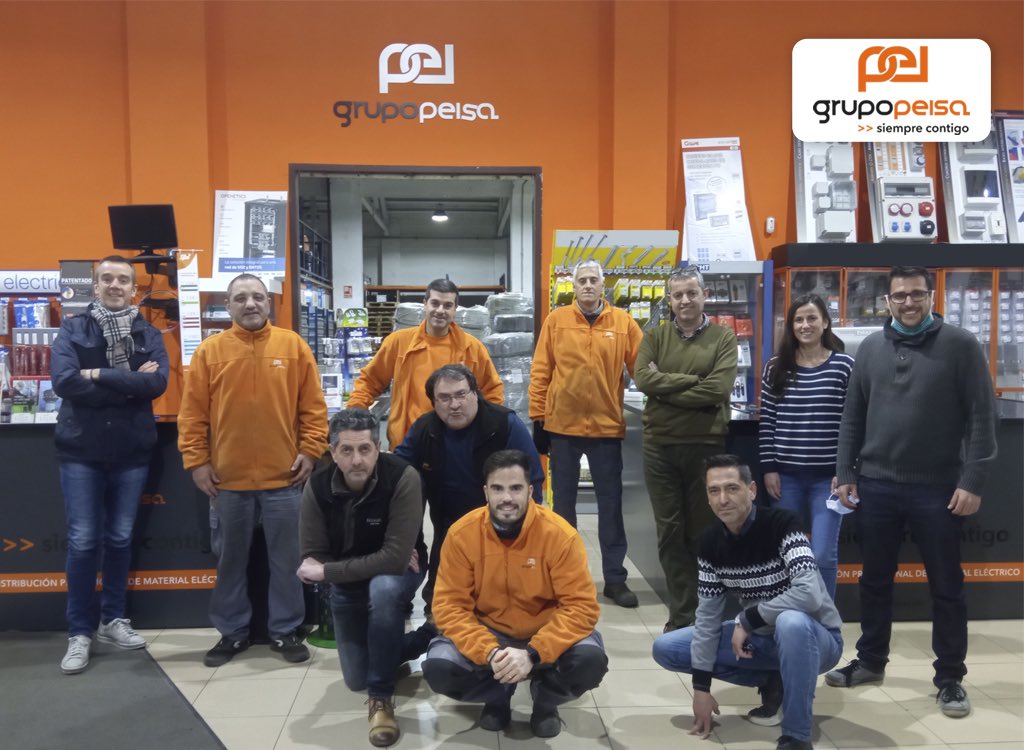 ¡¡Nuestro centro #grupopeisa en #Barcelona está de celebración! 🥳¡Cumple 26 años! 👏🏽👏🏽

Felicidades a todo el equipo que día tras día lo ha hecho crecer, con esfuerzo y compromiso.

¡Enhorabuena y a seguir adelante #PeisaBarcelona! 💪🏼💪🏼

<a href="/luis_zuin/">Luis Zuin Martínez</a> 
#siemprecontigo #Aniversario