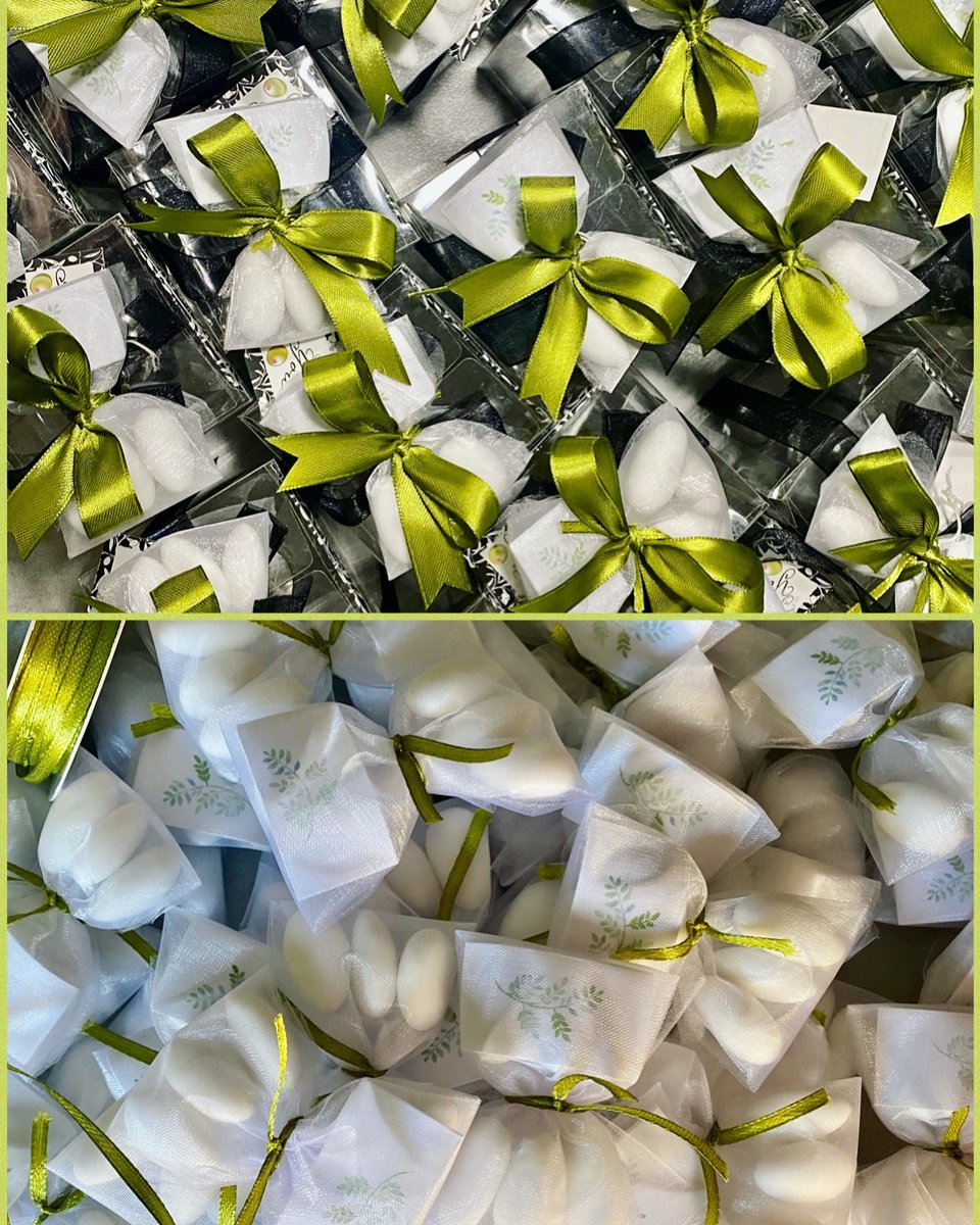 Confezionamento nero e verde... che ne pensate?
A noi piace tantissimo!
mybomboniere.it
