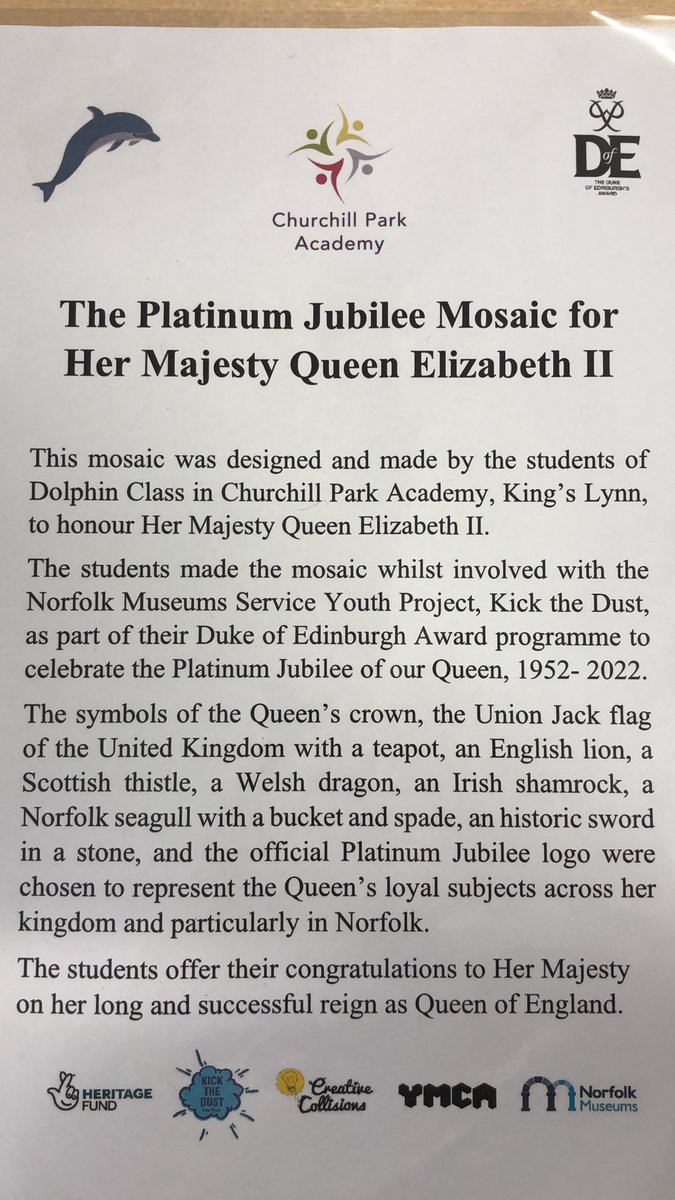 The platinum jubilee mosaic for Her Majesty Queen Elizabeth II. instagram.com/reel/CZmPh_vpa… <a href="/RoyalFamily/">The Royal Family</a>