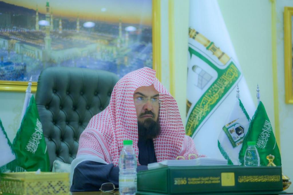 alyaum's tweet photo. السديس : العالم الإسلامي حريص على تكريس الوسطية ومحاربة الإرهاب 

#صحيفة_اليوم 
#مستقبل_الإعلام_يبدأ_من_اليوم

 https://t.co/6PCLcwSkAn https://t.co/lpKCGE5sab