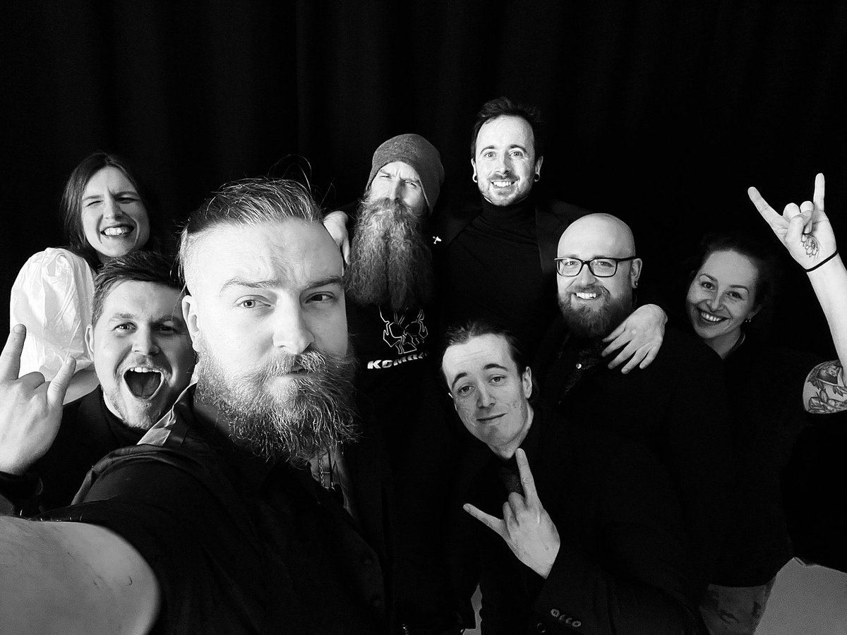 That’s a wrap! New music video for “Hollow” coming soon!
#music #MusicVideos #band #director #hollow #icarusfalls #newmusic