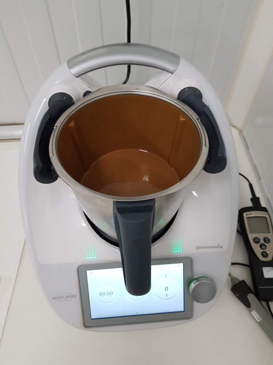 localnutleg's tweet photo. WP4 is in progress! #UnioNuts partner began to develop some Innovative added-value traditional meals: pralines and nut spreads.
#Prima #Localnutleg https://t.co/3zn0vkExWU