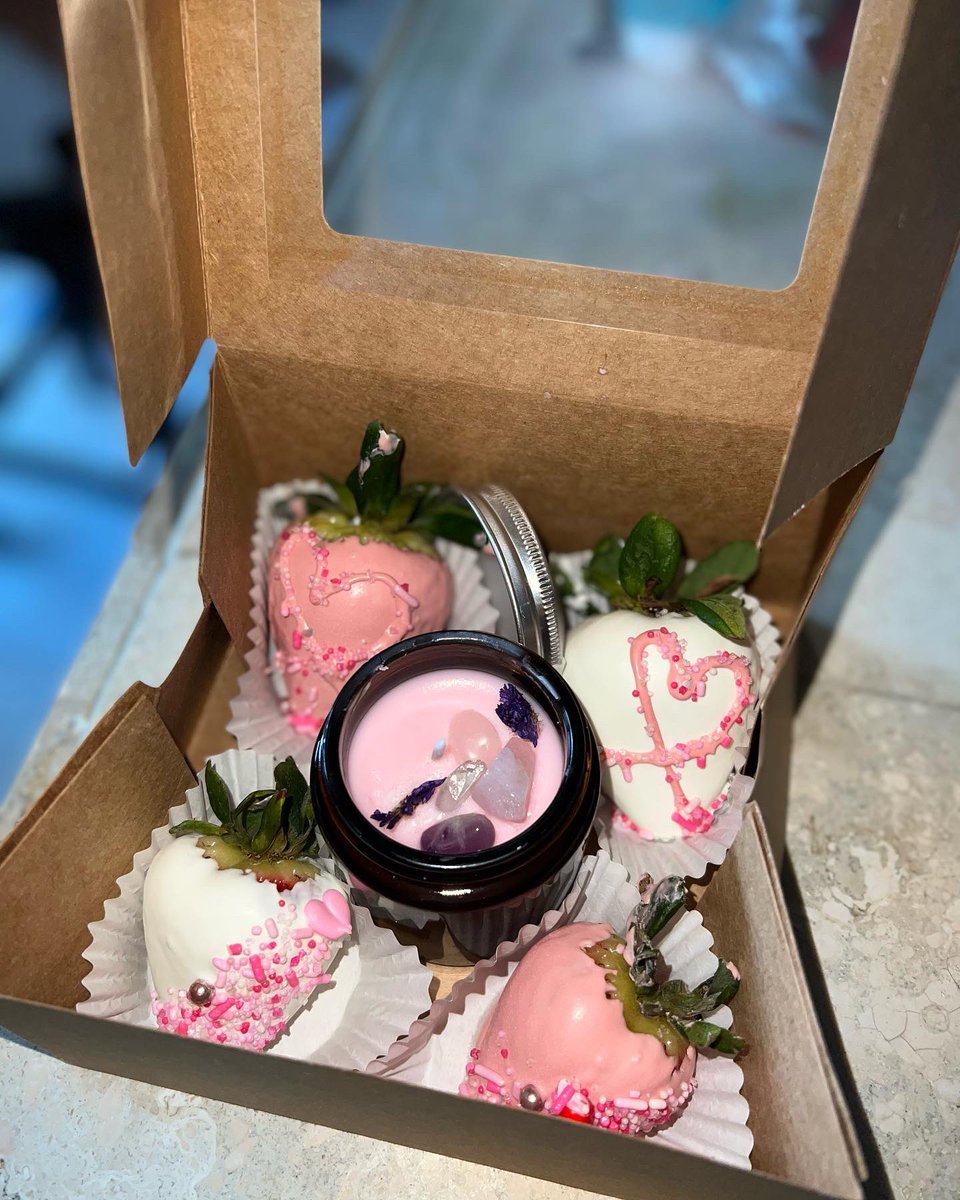itzel_Loveee's tweet photo. Place your Valentine’s Day orders! Last day to order is 2.11.22! @ItzABellaTreatz on IG and Facebook too! Retweet and get $5 off your order! (pls RT to spread the word 🥺✨🙏🏻💗) https://t.co/2b86OnZgiX