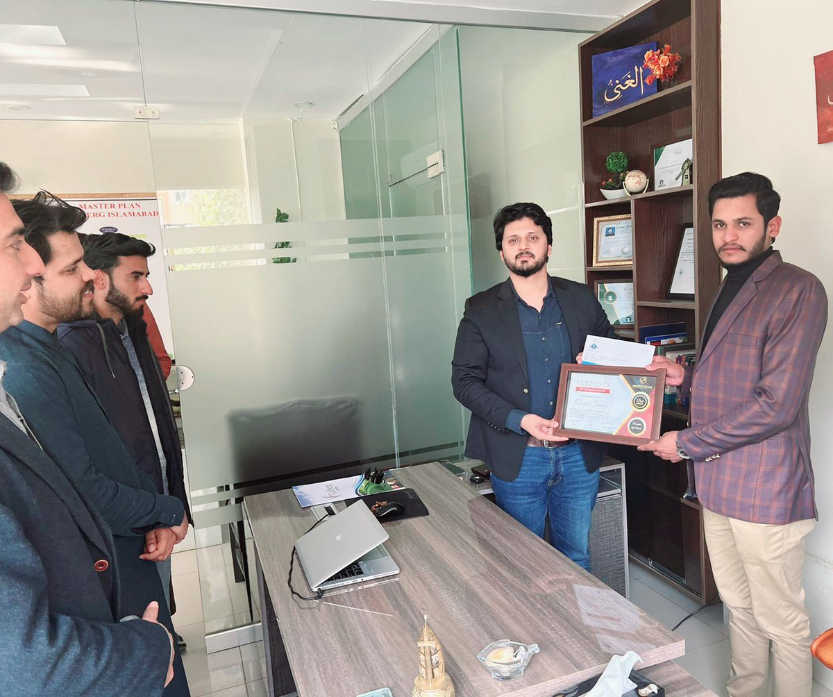 Cngrtz Mr. Daud Sheikh (Real Estate Manager-Perfect Deals (PVT) Ltd. ) on getting award #CHAMPIONOFTHEMONTH, January 2022 🏆 wt #CASH prize from Founder and CEO,Malik Awais Rehman Awan. Thanks fr being a valuable member of team #PERFECTDeals
We can't spell 'SUCCESS' without U⭐️
