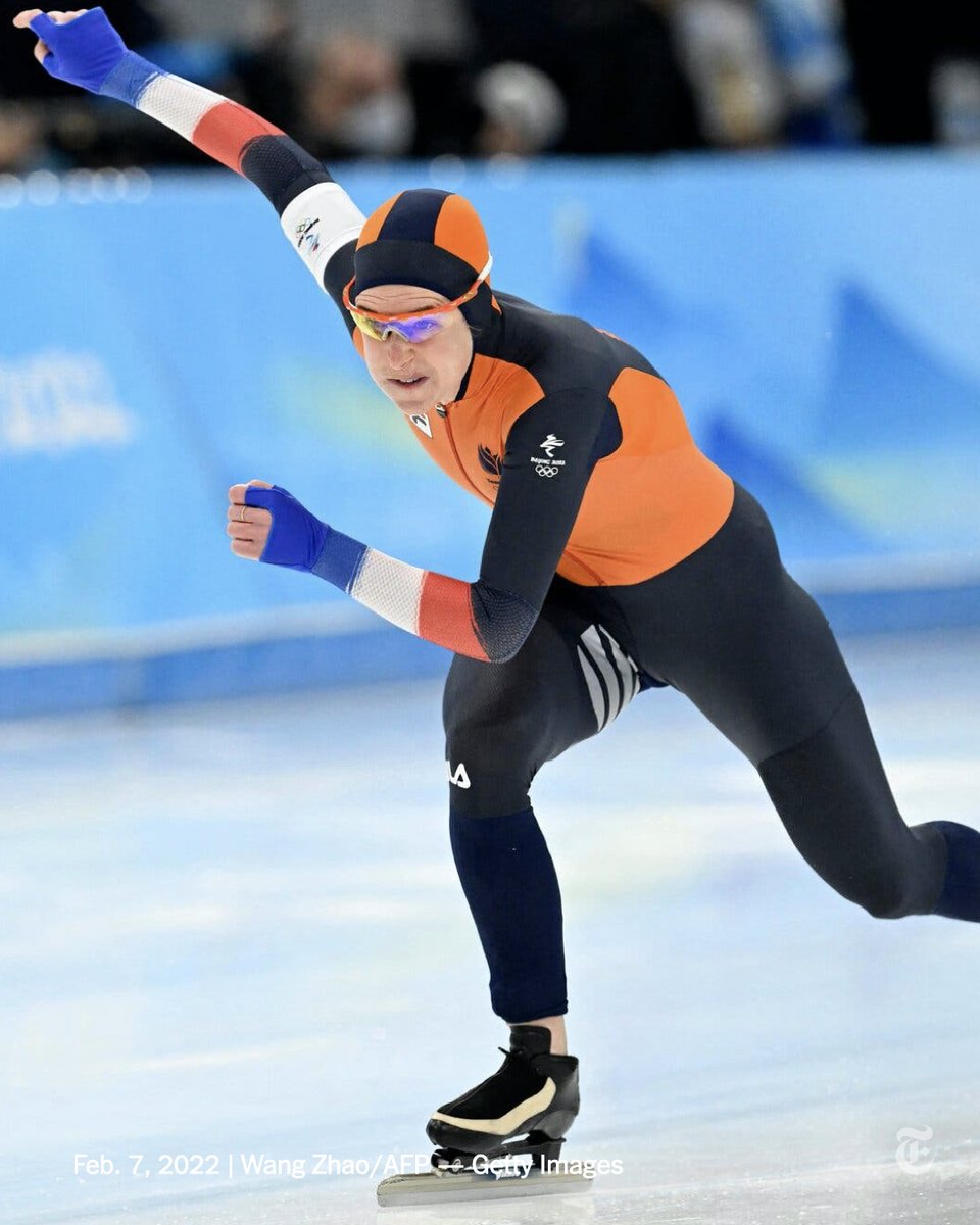 Breaking News: Ireen Wüst, a Dutch speedskater, became the first person to win individual golds at five Olympics with her victory in the women’s 1,500-meter race at #Beijing2022. The gold is the 35-year-old’s 12th Olympic medal overall. nyti.ms/35ZeFHD