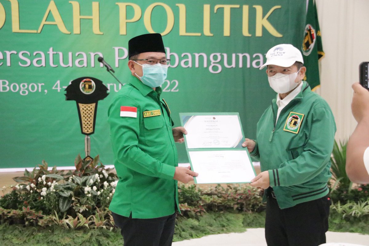 DPP_PPP's tweet photo. Ketua Umum PPP @Suharso_M memberikan arahan serta menutup agenda Sekolah Politik di Bogor 4-6 Februari 2022

Terima kasih kepada seluruh peserta mari bersama-sama kita songsong kemenangan 2024.

#PartaiPPP #Harlah49PPP https://t.co/JzaAv38ZaL