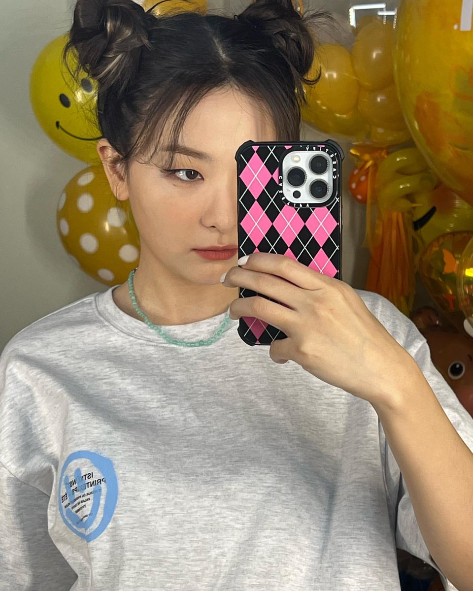 seulgikpics's tweet photo. https://t.co/YyO6zpl5z3
