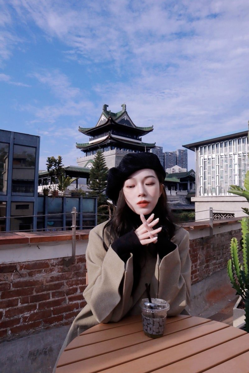 provide_ac's tweet photo. This is my older Korean sister who misses me and will be back in Seoul this year to visit my parents during the holidays https://t.co/VrLsXcVXpk
