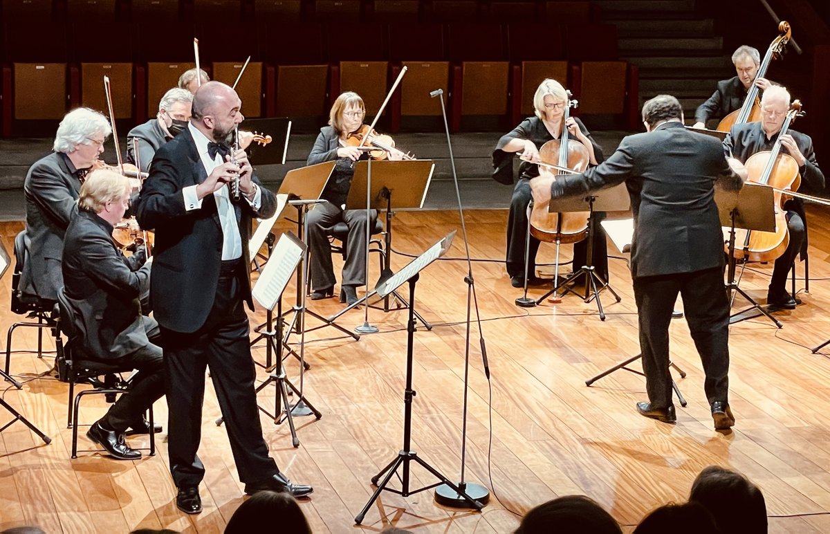Orcw_contacts's tweet photo. 📷 🎼 Retour en images sur le concert du 27/01 à Arsonic (Mons), avec Vahan Mardirossian et le merveilleux flûtiste italien Massimo Mercelli ⤵
#orcw
Massimo Mercelli, Vahan Mardirossian – « Les Maîtres de la fugue » https://t.co/RBwcD9noTI via @orcw_contacts https://t.co/WmiwfF12Ze