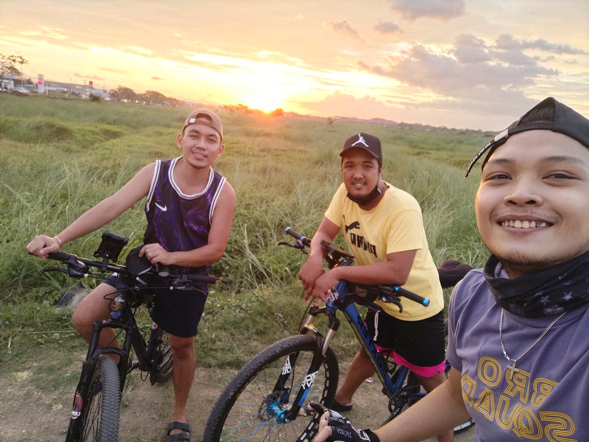 Yenotss's tweet photo. Eyooow 🌄 https://t.co/Fmqg2nZ2JK