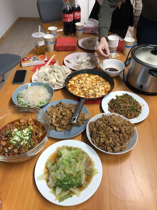 BBISofficial's tweet photo. Our boarding students celebrated Chinese New Year with a delicious dinner last week. #BBIS #BBISBoarding #WeareBBIS #BBISCommunity #internationalschools #IBworldschool #boardingschools https://t.co/PqHxbne01y