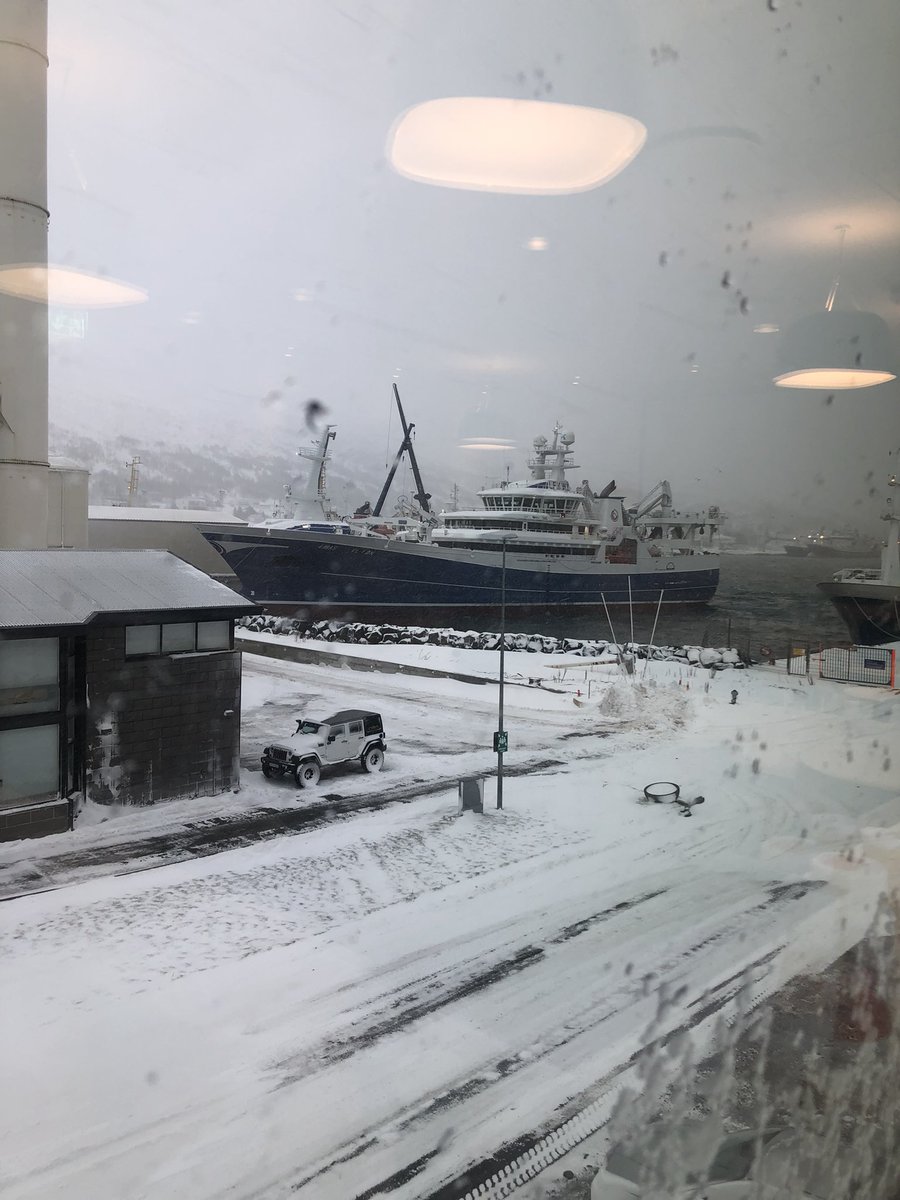 arongautim's tweet photo. Vona að þetta megi vera hér þó þetta sé ekki um veðurviðvörun eða hvort skólinn hafi verið lokaður eða opinn í morgun. Látið mig vita ef þetta má ekki vera, þá skal ég eyða. 

En hér er líklegast fallegasta skipið í uppsjávarflotanum í dag - rosalegur! https://t.co/OHBKa6MteP