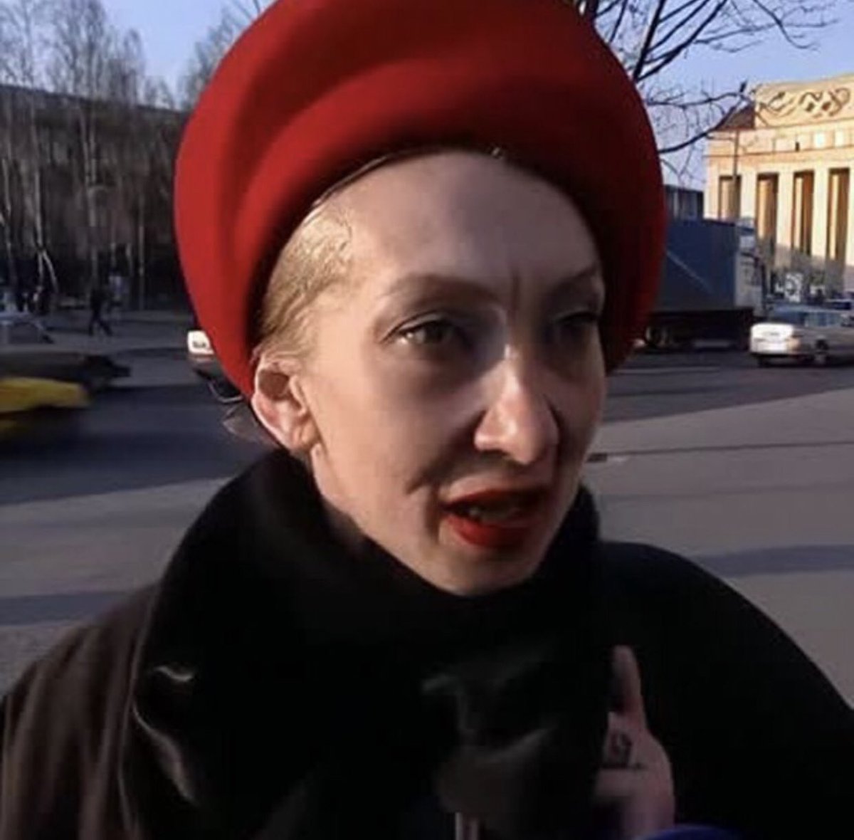 кандибобер шапка. тетя берет. тетя берет. дженни в беретке. цветы на беретке.