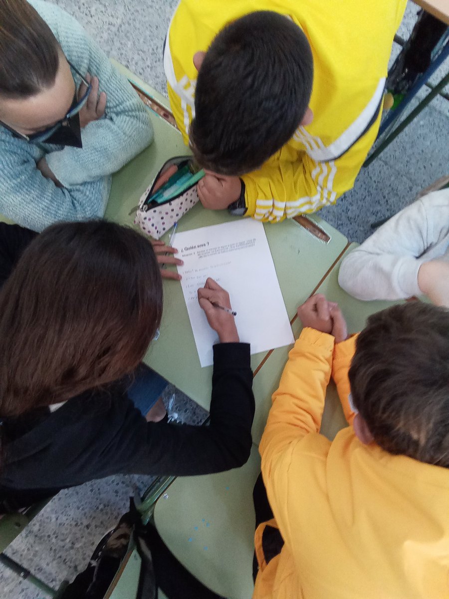 Hoy retomamos nuestros talleres Sé genial en #internet sobre #Seguridad en Internet para niños de 6°curso. Muchas dudas de los niños/as sobre este tema, y a muchos les cuesta acudir a un adulto cuando les surgen dudas #educacion #Guadalinfo
