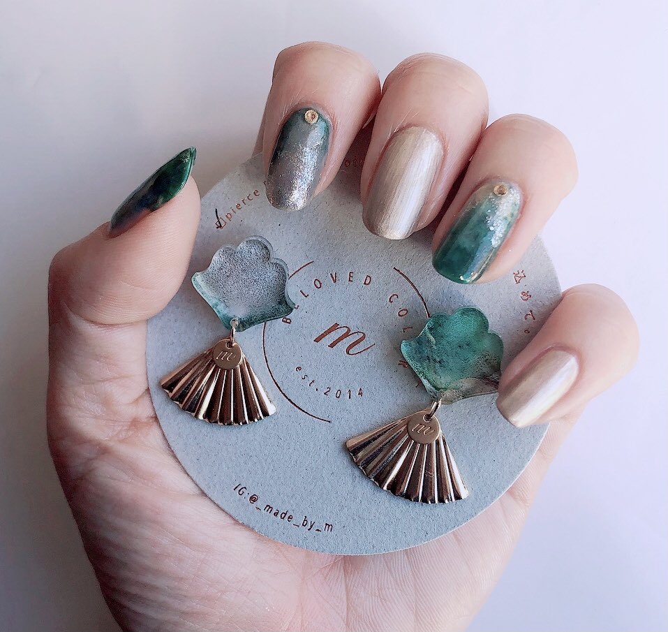 くう ピアスとお揃い風ネイル第2段 使用 デュカート サニーガーデン アサモヤ ネイルエス 星金継 翡翠鳥 ジーニッシュ ダヴィンチ マジョリカマジョルカ 夜の森 Orly シャンパンスラッシュ キャンメイク ゴールデンビジュー 今日のネイル セルフ