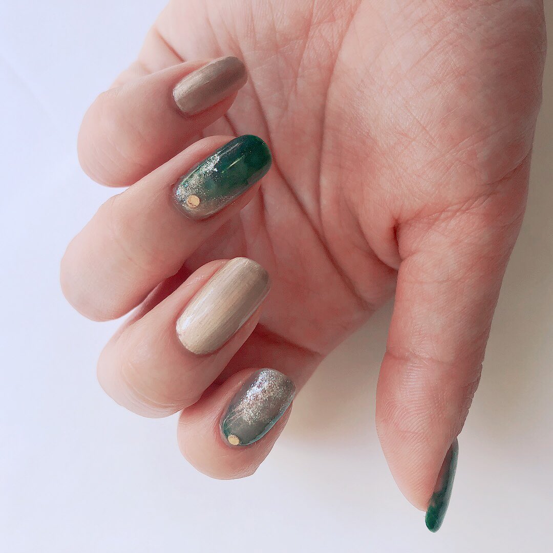 くう ピアスとお揃い風ネイル第2段 使用 デュカート サニーガーデン アサモヤ ネイルエス 星金継 翡翠鳥 ジーニッシュ ダヴィンチ マジョリカマジョルカ 夜の森 Orly シャンパンスラッシュ キャンメイク ゴールデンビジュー 今日のネイル セルフ