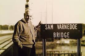 sonny_dixon's tweet photo. Big bridge work along the Islands Expressway in Chatham Co …
It’s called the SAM VARNEDOE BRIDGE.
Local media doesn’t seem to care about accuracy, though they have been made aware.
The proud family of this noted businessman remain justly proud. https://t.co/TicvBCVxYo