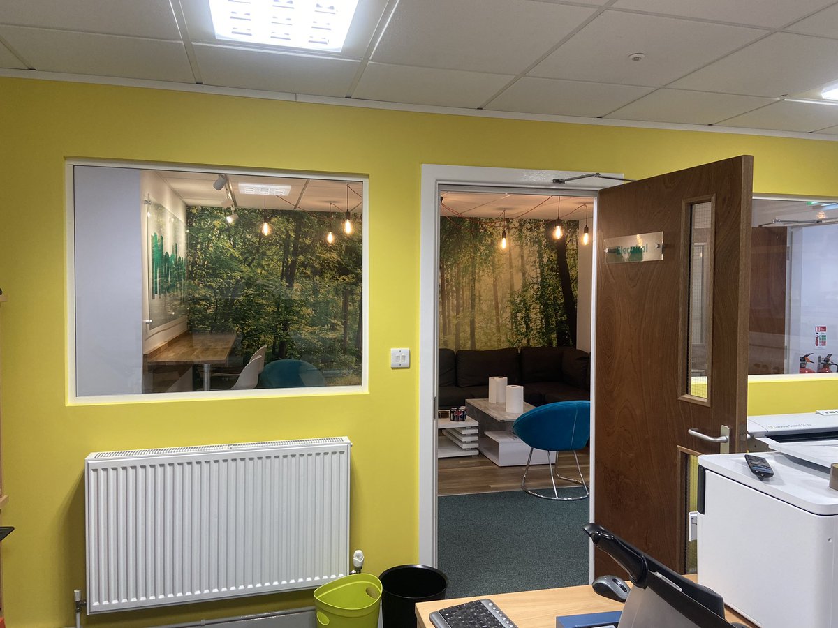MealeyProjects's tweet image. The office has now been redecorated. We are loving the colours it really brightens up the work space. Thank you to Richard Hayes Decorating for doing a brilliant job 🎨