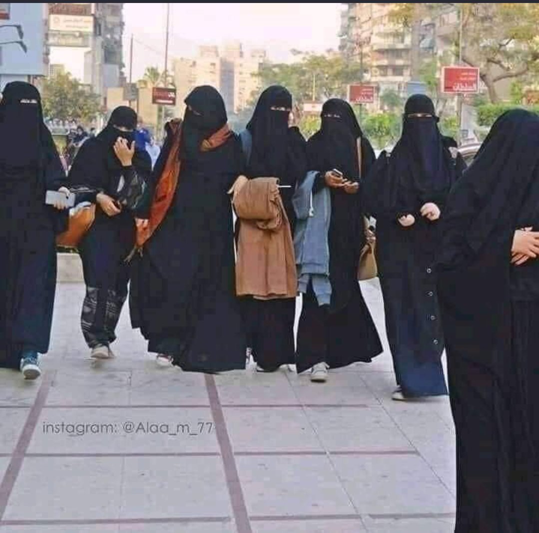 hinasyed123's tweet photo. Hijab is our right and we will not allow it to get out of our hands. We will always protect it...
#हिजाब_से_दर्द_क्यों
#Hijab https://t.co/IFHFZ1Q5gU