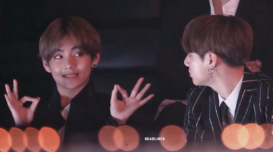 vkooful's tweet photo. this photo sequence of taehyung making jungkook smile :( https://t.co/wLC8Z8Elp7