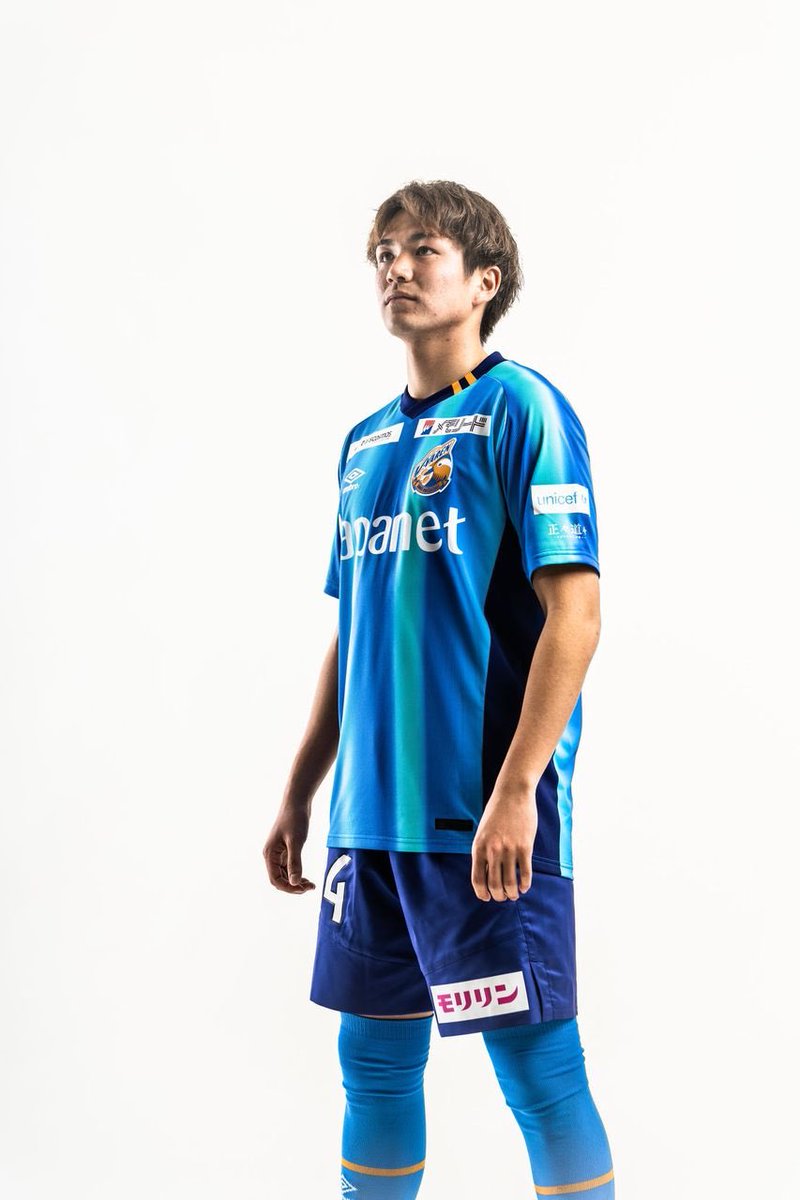 satsukida0418's tweet photo. 今年も34番で闘わせてもらいます！

今年のテーマは「飛躍」
チームとしても個人としても飛躍できる年になるように努力します！

 #vvaren
 #34
 #五月田星矢 https://t.co/FOk787zyW4