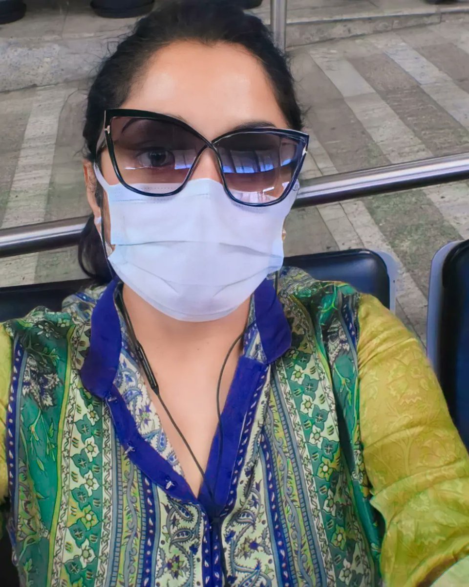 akshithaRk's tweet image. Soo Here is Queen's Blessings after a long break🥺♥️

She is looking Dam cute as always 😌♥️

(When you #WearAMask, you’re protecting yourself and everyone around you. Show us how you #MaskUp. #facemaskselfie  #covid_19 😷 )

Hope you are Safe and healthy @meramyakrishnan  mam🙏