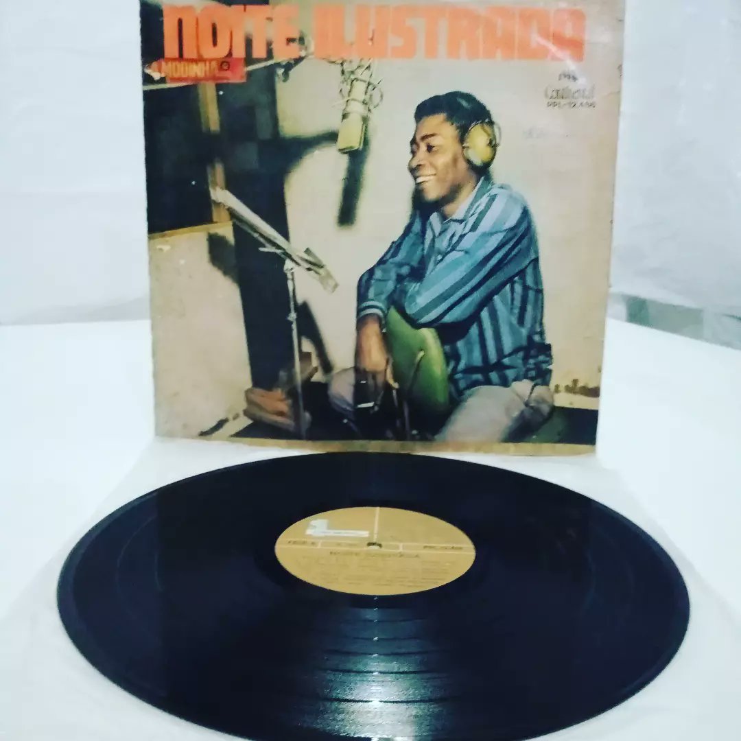 discobrasilofc's tweet image. LP Noite Ilustrada
Continental, 1971, Estéreo 

✔️ Raridade 
✔️ Usado 
✔️ Capa com fita adesiva e  
✔️ Vinil em excelente estado

💸 R$ 30,00 + frete (transferência ou PIX) 
💸 R$ 35,00 + frete (cartão)

☎️ (81) 99798-6001 (Telezap)

#noiteilustrada 
#samba 
#sambamineiro