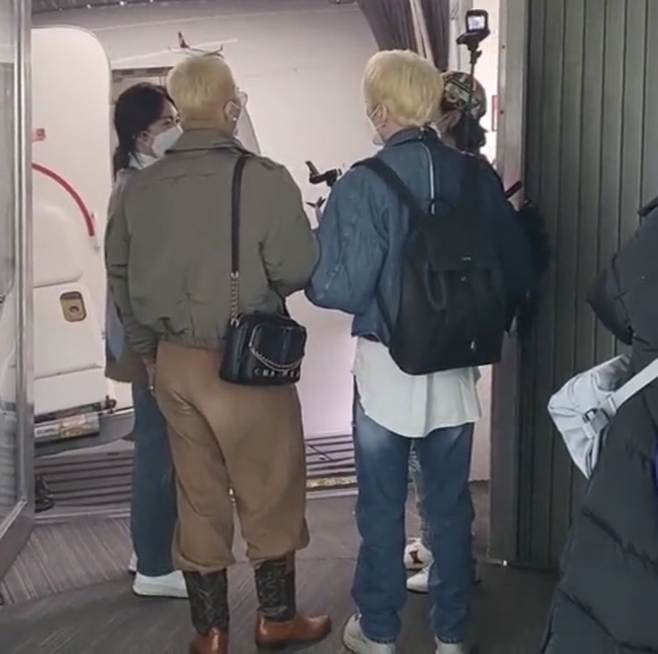 여전히 떨어지면 큰일나는 칭구들이다