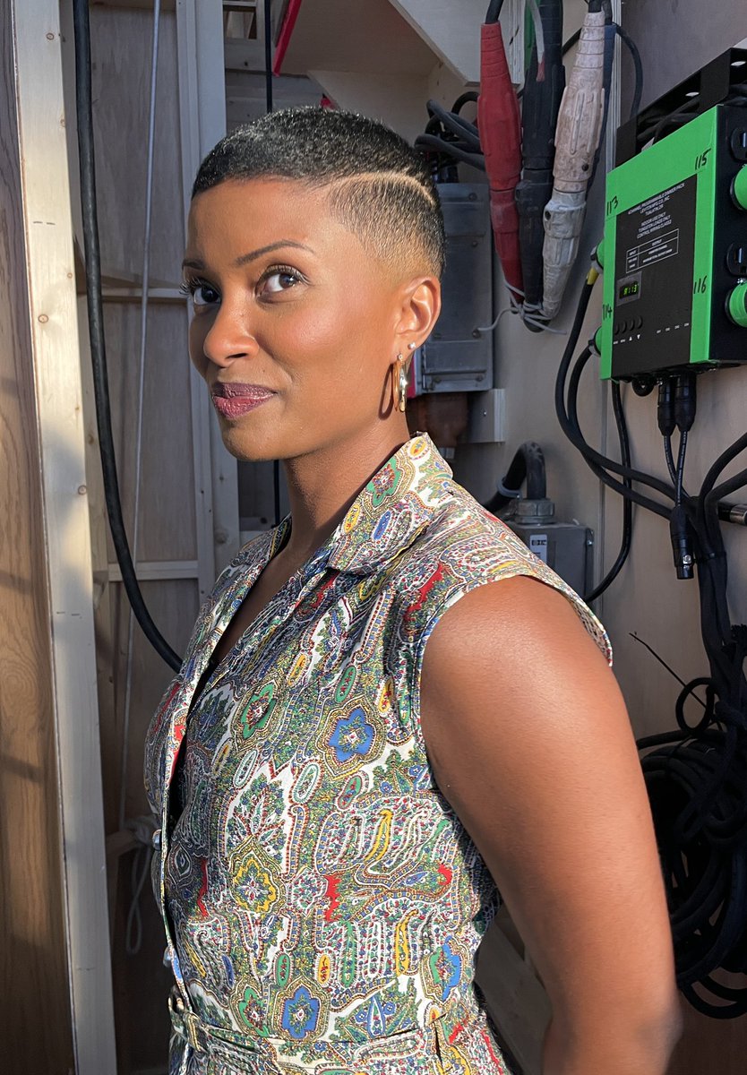 _majorfade's tweet photo. There’s no “FINALS” without Hair MakeUp and Wardrobe @SamanthaWalkes 
@ecroftdesign @jessimakeup @Michelle_Lyte welcome @KingsOfNapa season 1 https://t.co/hqNkcPS11p