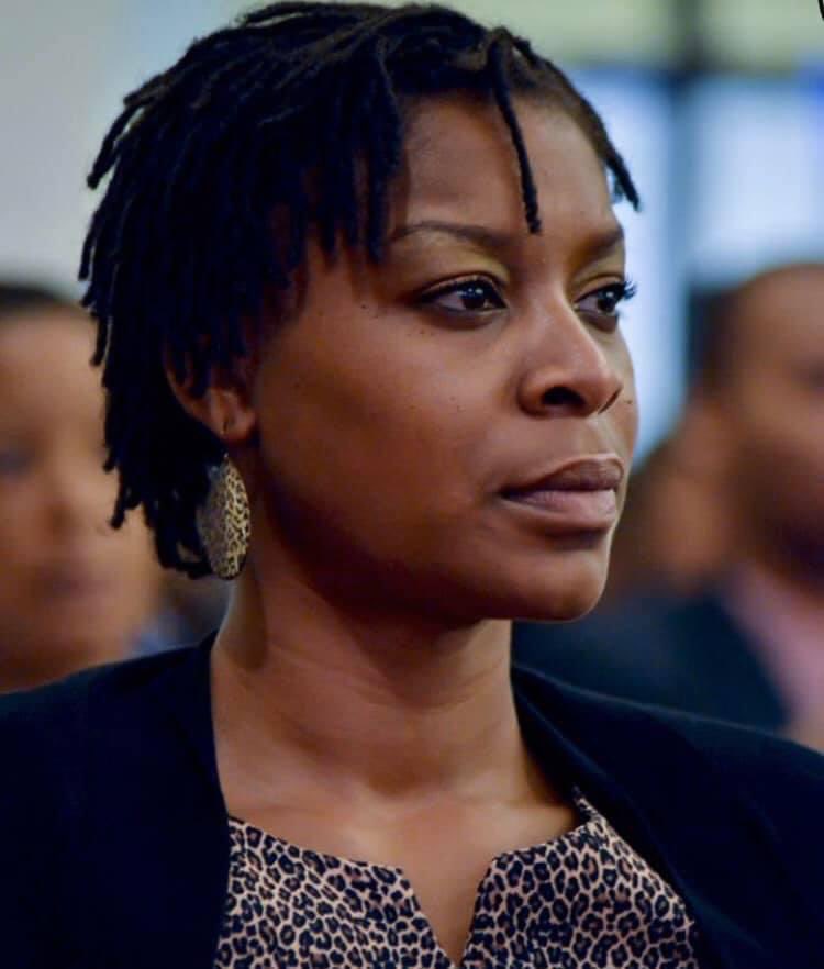 iamn0tthe1's tweet photo. Our daughter, sister, niece, cousin should be waking up to her 35th birthday #SayHerName #SandraBland https://t.co/Adh4UC8JaC