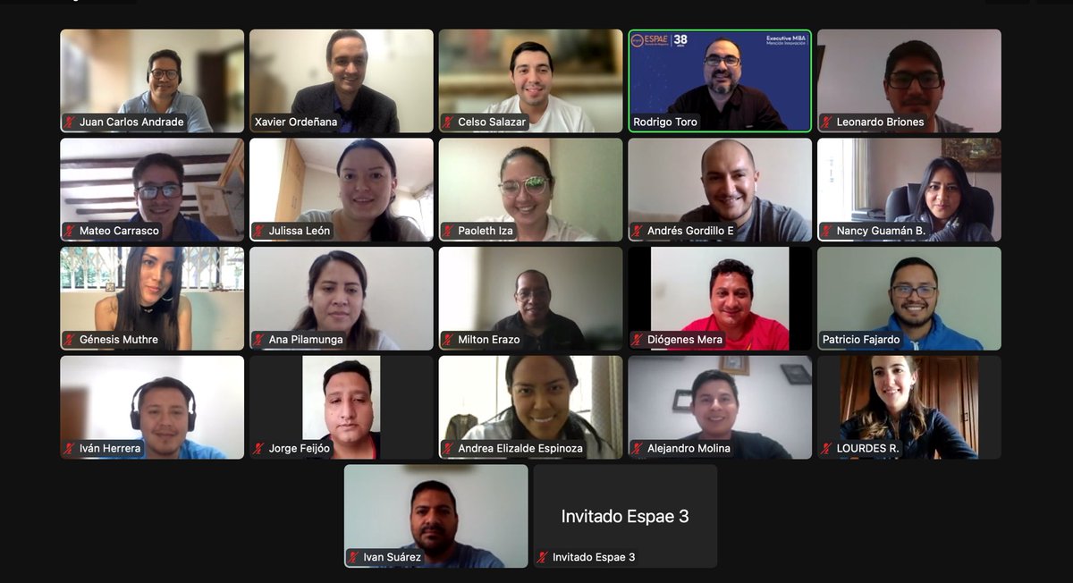 xavierordenana's tweet photo. Intenso fin de semana de clases de ‘Entorno Global de los Negocios’ con la nueva cohorte del #ExecutiveMBA de @espae @espol. ¡Gran trabajo #EMBA25! #ESPAEes1 #BusinessEnvironment #BusinessSchool https://t.co/jffTxFplrR