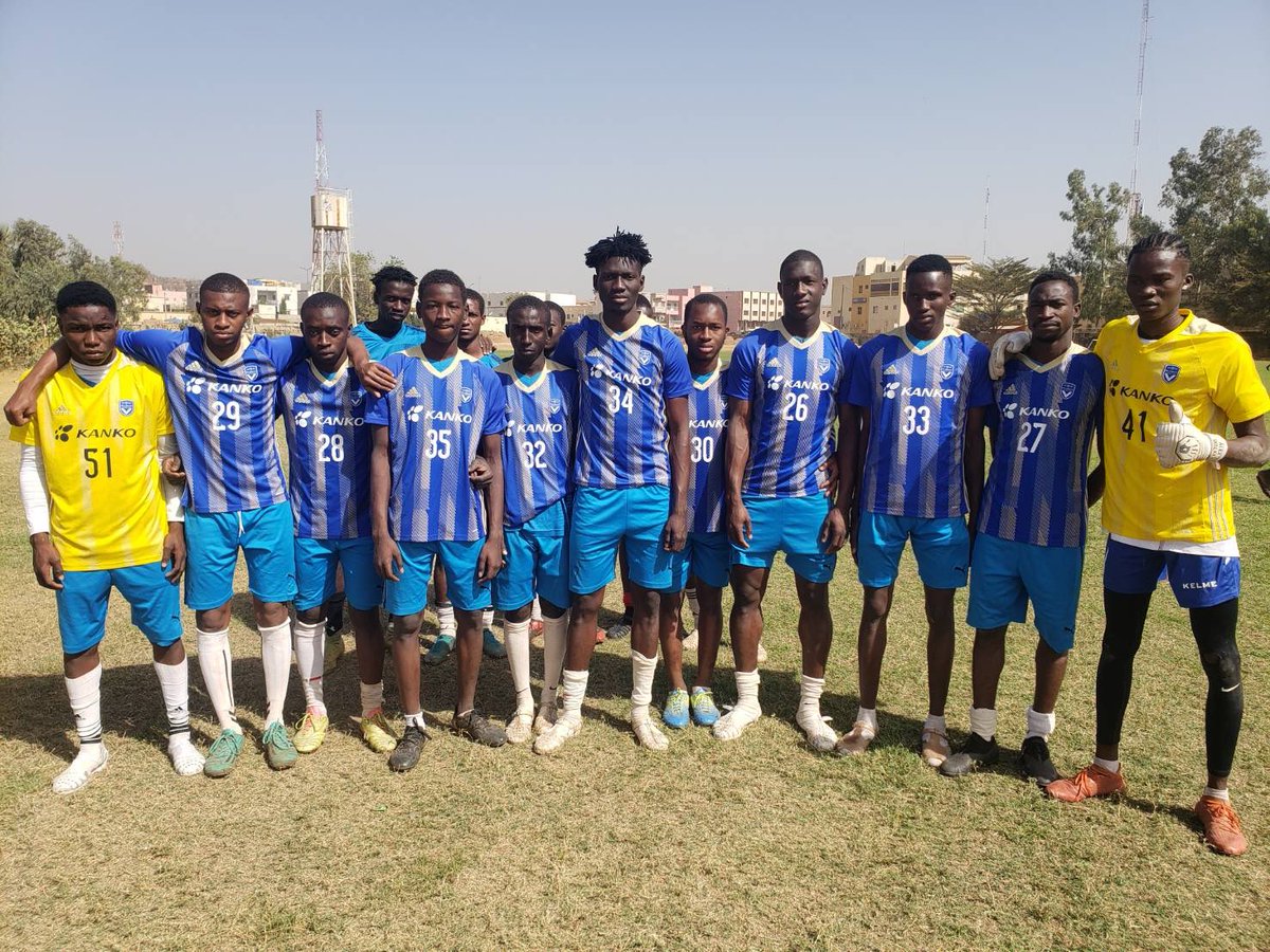 寄贈】 #マリ共和国🇲🇱のサッカークラブに #環太平洋大学サッカー部
