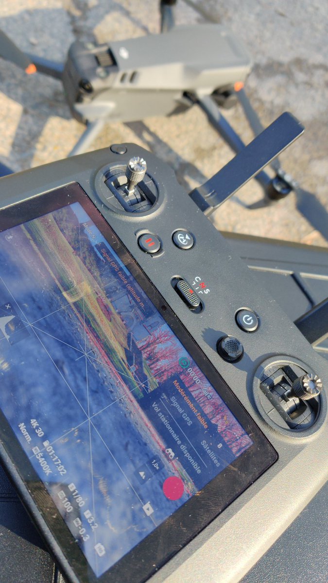 hubnexus's tweet image. Hey @DJISupport @DJIGlobal 10 minutes that i&apos;m waiting for gps fix with #mavic3 and #rcpro ?!