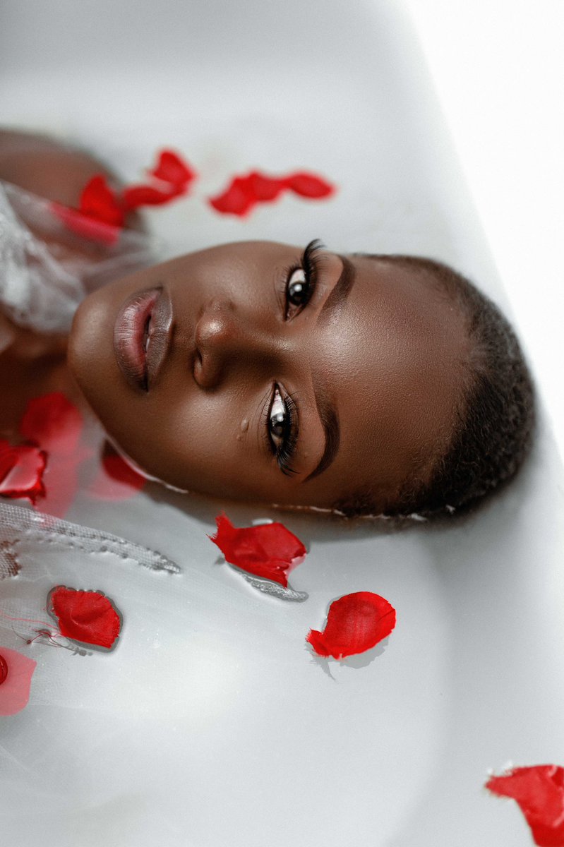 _TonsBoo's tweet image. tweennyyy fiveee 🥳