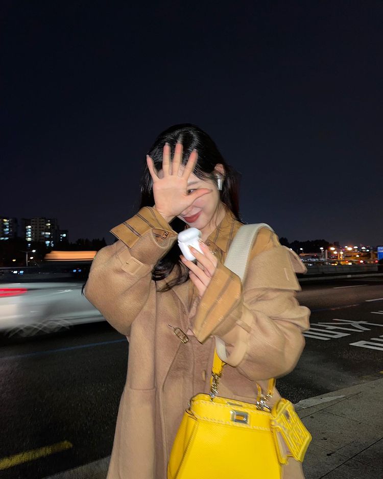 lMNANNA's tweet photo. POV: I'm your shy lover. But that is my charm to make you fall to me. 🧚🏻‍♀ https://t.co/5x0KzfsZVU